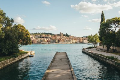 AI-generated travel thumbnail for Casale Marittimo