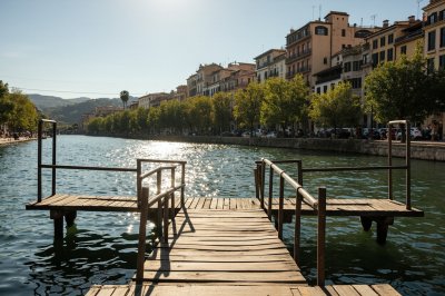 AI-generated travel thumbnail for Casas de Haro