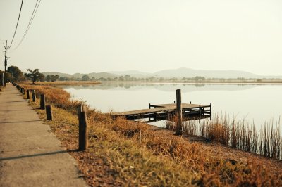 AI-generated travel thumbnail for Casas