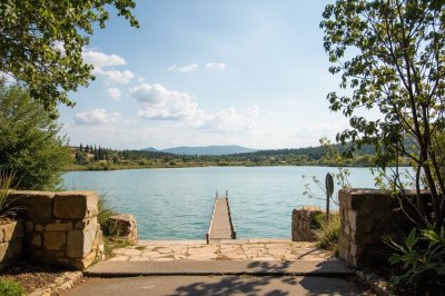 AI-generated travel thumbnail for Castagneto Carducci