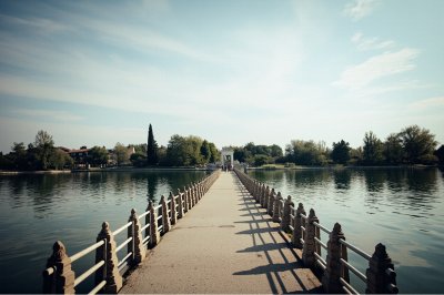 AI-generated travel thumbnail for Castelguglielmo