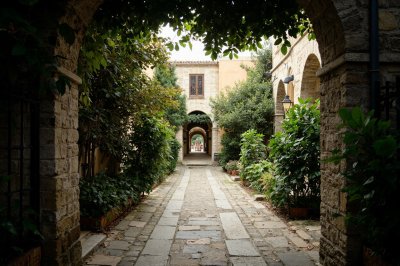 AI-generated travel thumbnail for Castelverrino