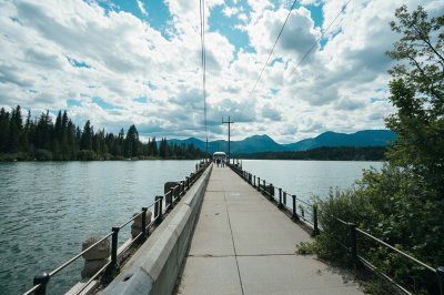 AI-generated travel thumbnail for Castlegar