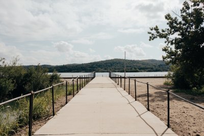 AI-generated travel thumbnail for Catumbela