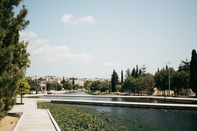 AI-generated travel thumbnail for Ceclavín