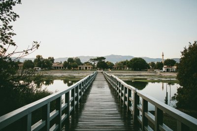 AI-generated travel thumbnail for Cedillo de la Torre