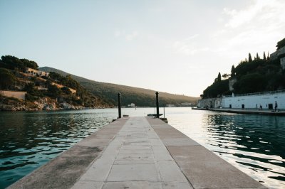 AI-generated travel thumbnail for Cellara