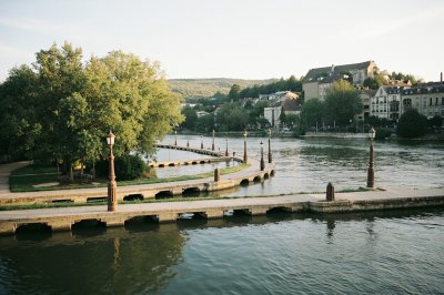 AI-generated travel thumbnail for Cénac