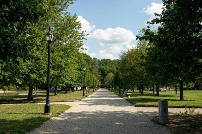 AI-generated travel thumbnail for Centerville