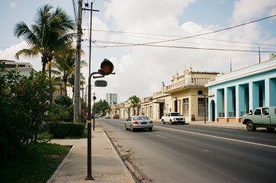 AI-generated travel thumbnail for Centro Habana