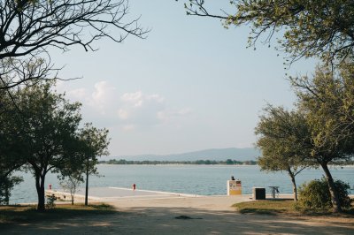 AI-generated travel thumbnail for Centro