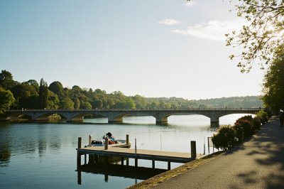 AI-generated travel thumbnail for Chablis