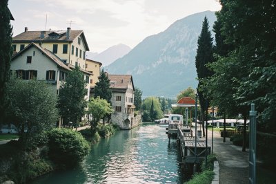 AI-generated travel thumbnail for Champdepraz