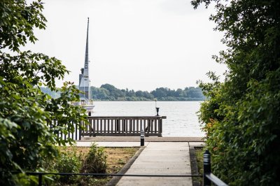 AI-generated travel thumbnail for Chapel Saint Leonards