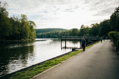 AI-generated travel thumbnail for Charleroi