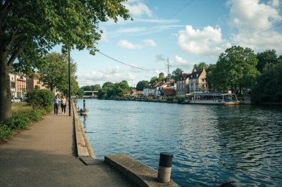 AI-generated travel thumbnail for Charny-sur-Meuse