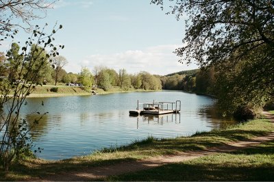 AI-generated travel thumbnail for Châteauneuf-en-Thymerais