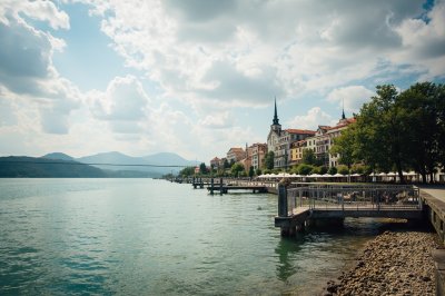 AI-generated travel thumbnail for Chions