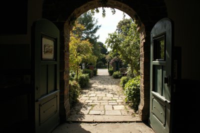 AI-generated travel thumbnail for Chipping Ongar