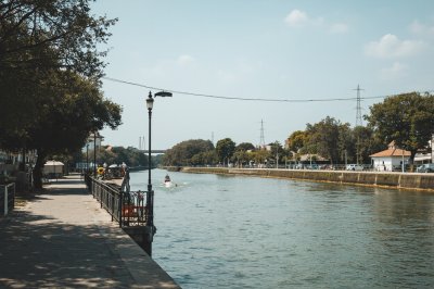 AI-generated travel thumbnail for Chiquihuitillo