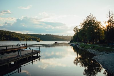 AI-generated travel thumbnail for Ciceu-Giurgeşti