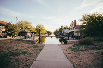 AI-generated travel thumbnail for Cimarron County