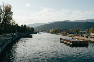 AI-generated travel thumbnail for Идризово