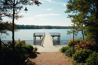 AI-generated travel thumbnail for City of Virginia Beach