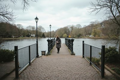 AI-generated travel thumbnail for Clackmannan
