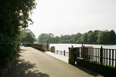 AI-generated travel thumbnail for Claydon