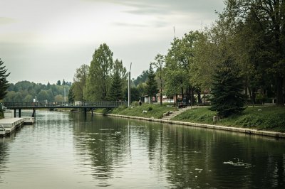 AI-generated travel thumbnail for Cleanov