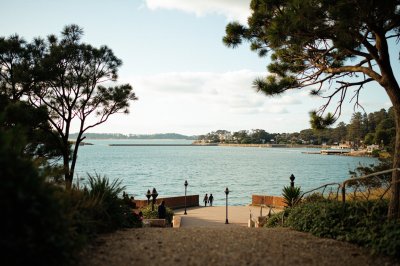 AI-generated travel thumbnail for Clovelly