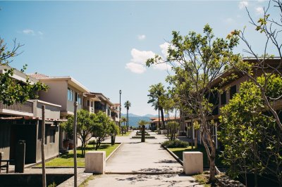 AI-generated travel thumbnail for Cocucho