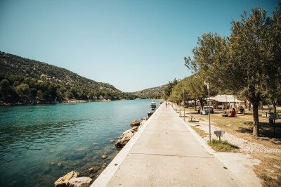 AI-generated travel thumbnail for Codaruina
