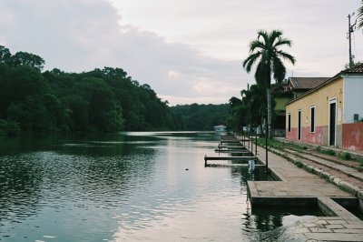 AI-generated travel thumbnail for Colatlán