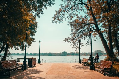 AI-generated travel thumbnail for Colgong