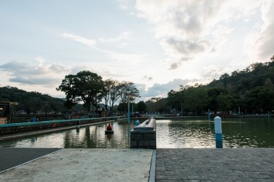 AI-generated travel thumbnail for Colonia Vista Bella (Lomas del Peaje)