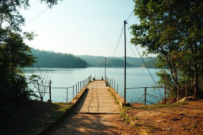 AI-generated travel thumbnail for Colovale