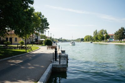 AI-generated travel thumbnail for Colugna