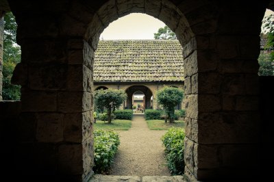 AI-generated travel thumbnail for Comana de Jos