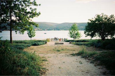 AI-generated travel thumbnail for Comuna Dăneşti