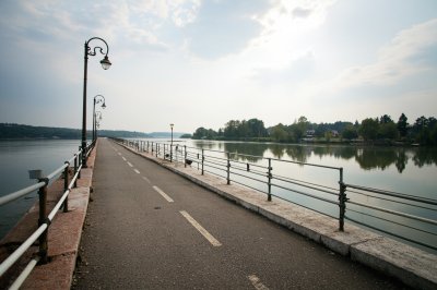 AI-generated travel thumbnail for Comuna Frumuşiţa