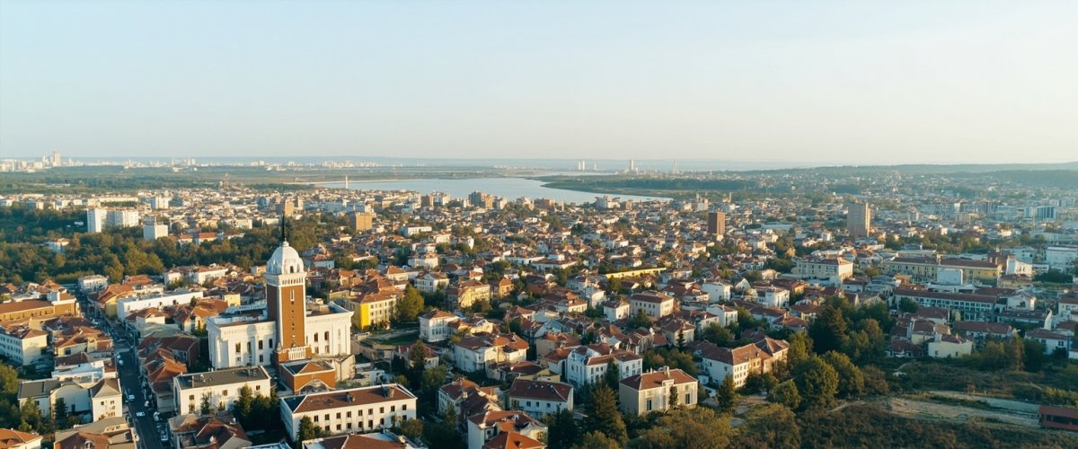 Painterly banner illustration of Condeești