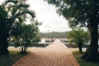 AI-generated travel thumbnail for Constanza