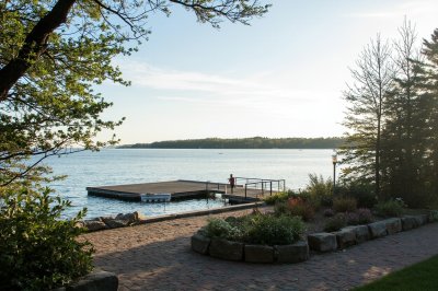 AI-generated travel thumbnail for Cow Bay