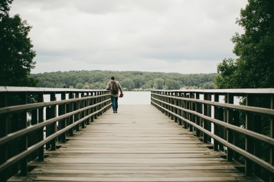 AI-generated travel thumbnail for Crooksville
