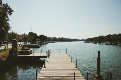 AI-generated travel thumbnail for Dabas