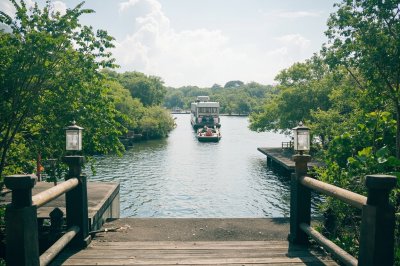 AI-generated travel thumbnail for Daerah Kota Tinggi