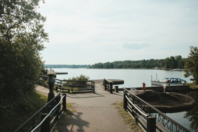 AI-generated travel thumbnail for Dahlem