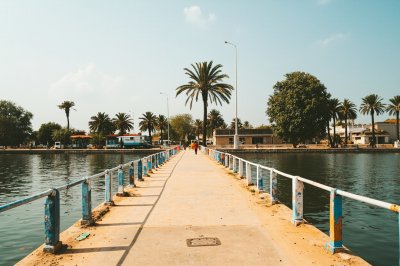 AI-generated travel thumbnail for Dara